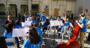 LA ORQUESTA ESCUELA CELEBRÓ SU 15° ANIVERSARIO CON MÚSICOS Y ARTISTAS INVITADOS, BRINDANDO UN NOTABLE ESPECTÁCULO (FOTOS Y VIDEO)