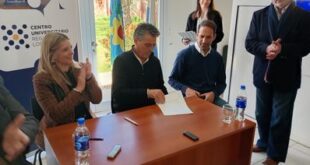 NUEVA CARRERA UNIVERSITARIA EN LOBOS: EL MUNICIPIO FIRMÓ CONVENIO CON LA UNIVERSIDAD DE SAN ANTONIO DE ARECO PARA DICTAR LA LIC. EN GESTIÓN EDUCATIVA