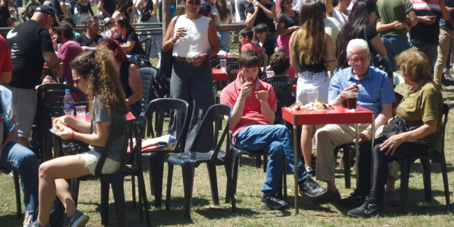 FIESTA DE LA TRADICIÓN Y EL ASADO: LA RESPUESTA DE LA GENTE SUPERÓ TODAS LAS EXPECTATIVAS (VER FOTOS)