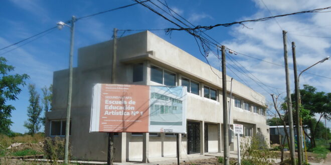 AVANZA A BUEN RITMO LA OBRA DEL POLO EDUCATIVO, EN EL EX CLUB PRIMAVERA: UN EDIFICIO QUE ALBERGARÁ UNA GRAN MATRÍCULA DE ALUMNOS DE TRES ESTABLECIMIENTOS