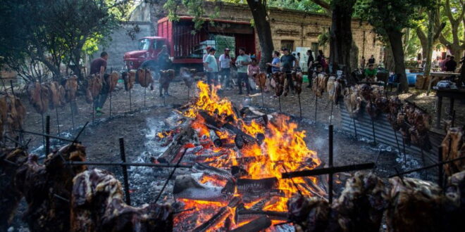 ESTE 4 DE ENERO: VUELVE LA NOCHE DE LOS ALMACENES A ROQUE PÉREZ- SE ESPERA UNA MULTITUDINARIA CONCURRENCIA