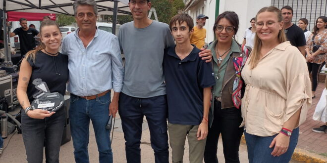 FUE UN ÉXITO LA TERCERA FIESTA DEL ALFAJOR EN LA AVENIDA ALEM: «DULCÍSIMO» SE LLEVÓ EL PRIMER PREMIO DEL JURADO