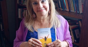 MIRTA GOMES PRESENTÓ SU PRIMER LIBRO, «LOGRANDO BIENESTAR», EN LA BIBLIOTECA HÉROES DE MALVINAS