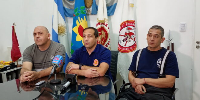 CONFERENCIA DE PRENSA: BOMBEROS VOLUNTARIOS PIDEN CREAR CONCIENCIA ANTE LOS FALSOS LLAMADOS POR AMENAZAS DE BOMBA EN ESCUELAS DE LOBOS