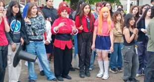 SE REALIZÓ EN LOBOS LA SEGUNDA EDICIÓN DE LA FERIA FRIKI, UN EVENTO QUE FUE UN ÉXITO DE PÚBLICO Y SUPERÓ TODAS LA EXPECTATIVAS