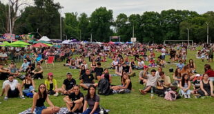 “ROCK AL PARQUE” RATIFICÓ SU VIGENCIA Y NUESTRO ESPACIO VERDE LUCIÓ COLMADO DE JÓVENES ESTE FIN DE SEMANA LARGO (FOTOS)