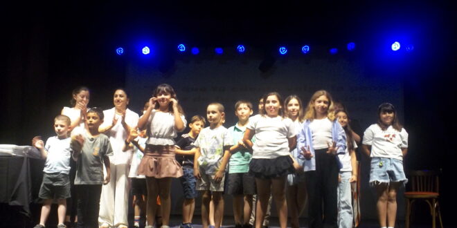 CIERRE DE LAS MERIENDAS LITERARIAS Y PRESENTACIÓN DE LA ANTOLOGÍA INFANTIL EN EL TEATRO ITALIANO: UNA NOCHE A PURA MAGIA Y EMOCIÓN