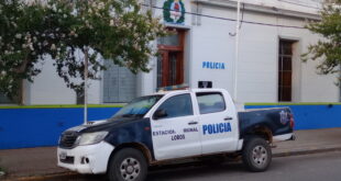 UNA CONOCIDA VECINA FUE HALLADA SIN VIDA EN EL INTERIOR DE SU VEHÍCULO- POLICÍA CIENTÍFICA TRABAJA EN EL LUGAR