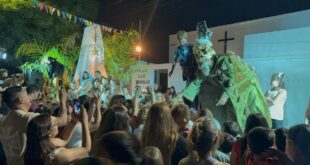 DÍA DE REYES EN CAPILLA SAN ROQUE: CIENTOS DE CHICOS DISFRUTARON DE UNA NOCHE ESPECIAL CON SORTEOS Y REPARTO DE JUGUETES
