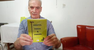 GUSTAVO LARRE, PROFESIONAL Y DOCENTE LOBENSE, PRESENTÓ EN LA BIBLIOTECA CAPPONI SU PRIMER LIBRO, “CUENTOS, POEMAS & COMPAÑÍA”