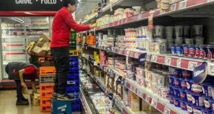 PARITARIAS: EL GREMIO DE EMPLEADOS DE COMERCIO ACORDÓ UN AUMENTO DEL 5% HASTA JUNIO Y UN BONO DE $120.000