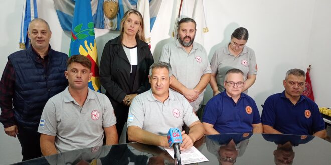 BOMBEROS VOLUNTARIOS PRESENTÓ A LOS DOS NUEVOS JEFES DEL CUERPO ACTIVO, FRANSCISO COSEGLIA Y MARCELO BURGOGNONI