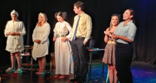 CON UN GRAN MARCO DE PÚBLICO, EL TEATRITO ESTRENÓ “HISTORIAS MÍNIMAS”, TRES OBRAS CORTAS DIRIGIDAS POR SILEN CAMBARERI, CON SÓLIDAS ACTUACIONES