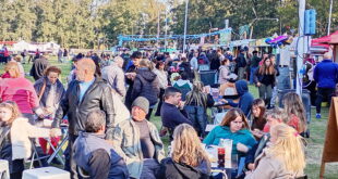 CON BUENA RESPUESTA DE PÚBLICO, COMENZÓ LA 4° FIESTA DE LA EMPANADA EN EL PARQUE MUNICIPAL, UN EVENTO QUE YA SE GANÓ UN LUGAR DESTACADO EN LA AGENDA CULTURAL LOBENSE