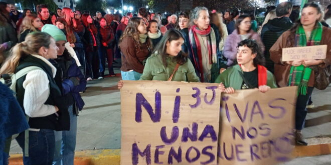 MASIVA MOVILIZACIÓN EN LOBOS, A 11 AÑOS DEL PRIMER “NI UNA MENOS”: UN RECLAMO CONTRA LA VIOLENCIA DE GÉNERO Y LOS FEMICIDIOS