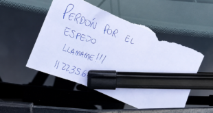 ATENCIÓN: LA ESTAFA DEL ESPEJO DEL AUTO, UNA MODALIDAD DELICTIVA QUE SE REPITE- CÓMO ES LA MANIOBRA PARA VACIAR TU CUENTA Y BILLETERAS VIRTUALES