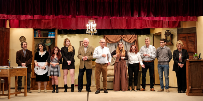 TEATRO: A SALA LLENA, GUILLERMO DINOMO Y SU ELENCO ESTRENARON “LOS MARIDOS ENGAÑAN DE 7 A 9”, UNA COMEDIA QUE CONQUISTÓ AL PÚBLICO EN LA BIBLIOTECA SARMIENTO
