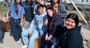 “VIVÍ TUS SUEÑOS”: LAS INFANCIAS LE PUSIERON COLOR A UN ESTUPENDO MURAL EN EL PLAYÓN DEL BARRIO HIPÓDROMO