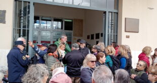 VECINOS AL LÍMITE: RECLAMARON EN EL MUNICIPIO POR EL DESCONTROL DE LAS MOTOS CON ESCAPE LIBRE