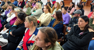 CON RÉCORD DE INSCRIPTOS Y EL SALÓN COLMADO, COMENZÓ EN LOBOS EL CURSO GRATUITO DE CUIDADOR DE ADULTOS MAYORES