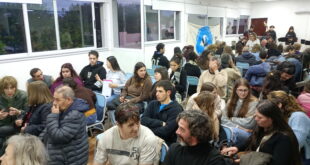 PARA NO OLVIDAR: SE CONMEMORÓ EL «DÍA DE LOS DERECHOS HUMANOS EN LOBOS» EN MEMORIA DEL PROF. «PATO» LACOSTE Y DE LOS OTROS DOS VECINOS DESAPARECIDOS